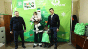 Ucom ընկերության գլխավոր տնօրեն Ռալֆ Յիրիկյանն ամանորյա նվերներով շնորհավորել է Տավուշում ու Վայոց ձորում բնակվող Արցախից բռնի տեղահանված փոքրիկներին